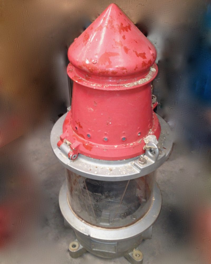 Buoy Light with Aluminum Bottom and red top